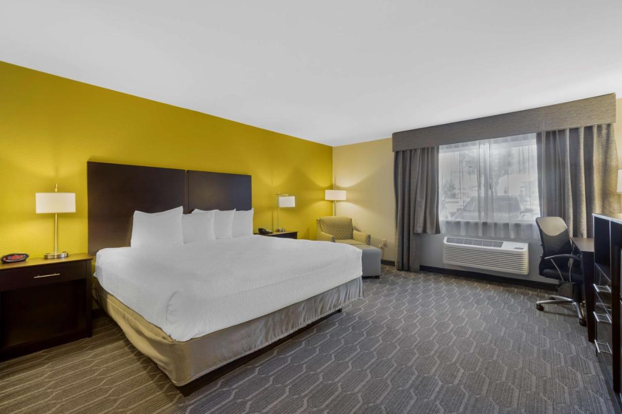 Best Western Plus Wenatchee Downtown Hotel Екстер'єр фото
